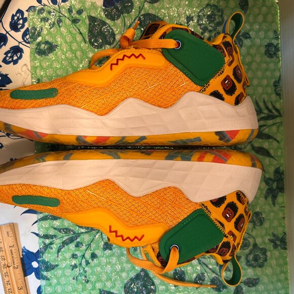 Adidas Donavan Mitchell Issue 3 Lego edition Size 5.5 - Picture 5 of 9